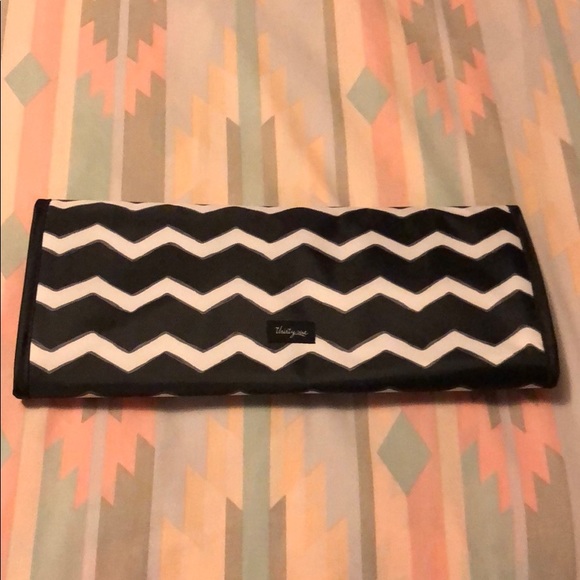 Thirty One Hot Tool Bag - Picture 2 of 8